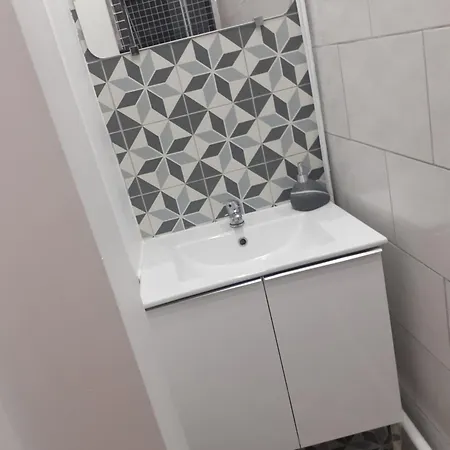 Dom wakacyjny Maison Natis A 400 Metres A Pieds De L'aeroport *